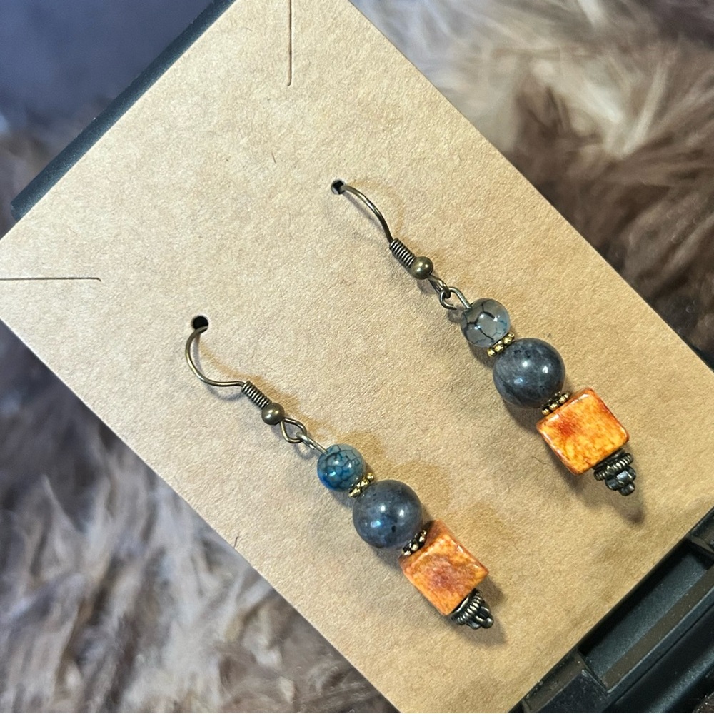 Handcrafted vintage wood bead dragon vein agate dragon blood stone earrings